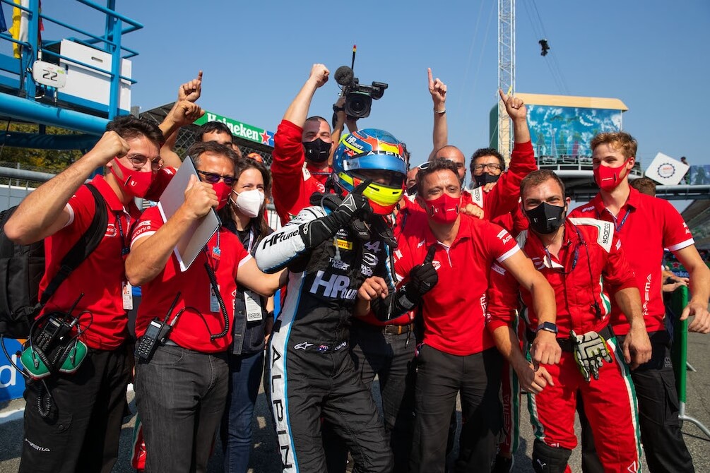 Piastri strengthens his championship hold Gallery 3